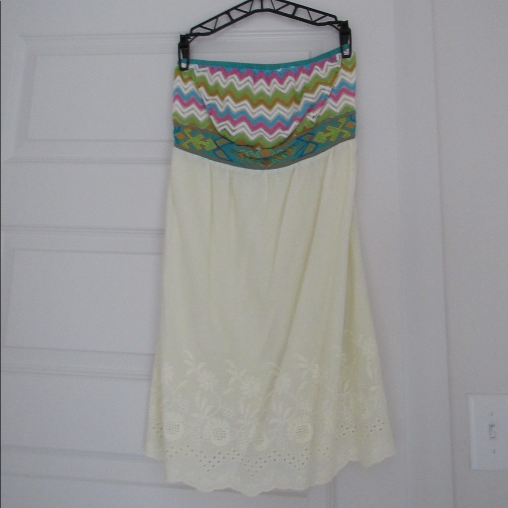 Flying tomato strapless dress